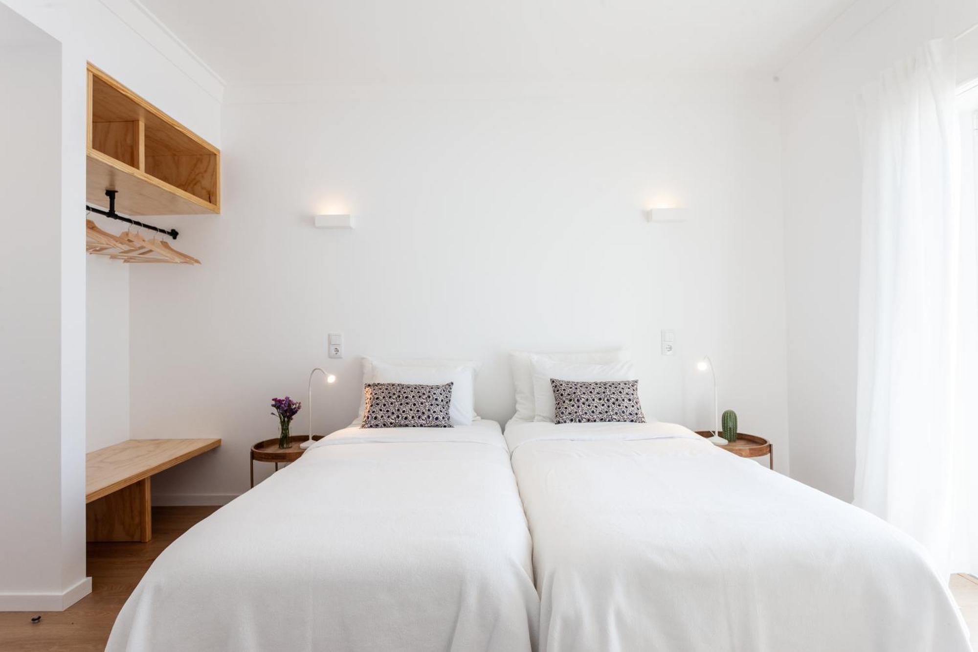 Blue Buddha Beach Rooms & Suites Ericeira Ngoại thất bức ảnh